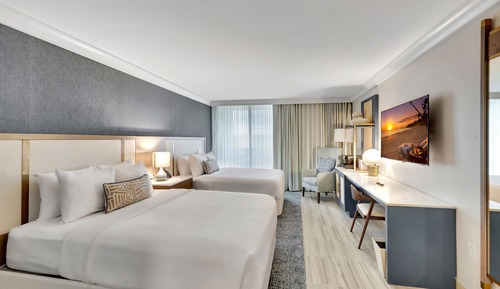 Standard Room, 2 Queen Beds, Garden View (Queen Balcony Garden View)