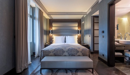 Suite (Savoy, Terrace or Balcony)