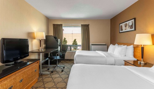 Standard Room, 2 Double Beds, Non Smoking, Second Floor