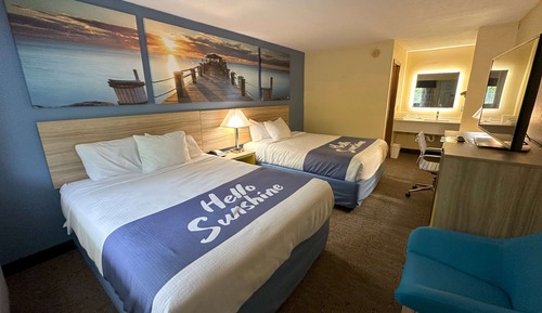 Room, 2 Queen Beds, Non Smoking (Second Floor)