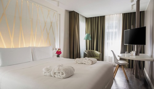 Double Room, Balcony