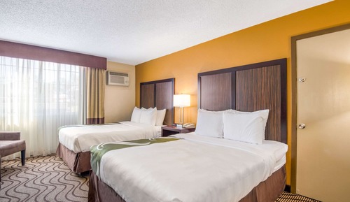 Standard Room, 2 Queen Beds, Smoking
