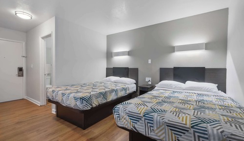 Standard Room, 2 Double Beds, Smoking