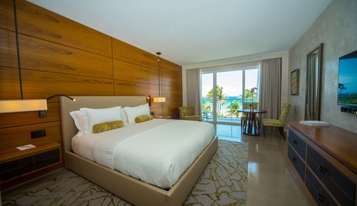 Classic Corner Terrace Room