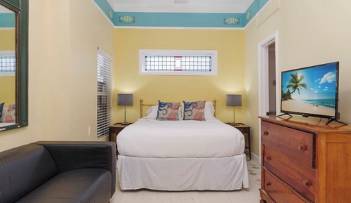 Unit #1 Room, 3 Bedrooms, Kitchen