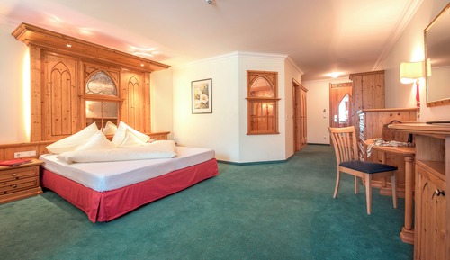 Classic Double Room