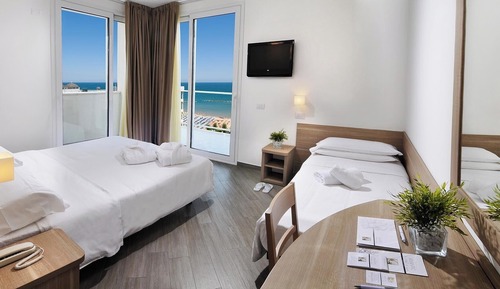 Superior Double or Twin Room, Terrace