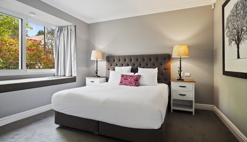 Suite, Garden View