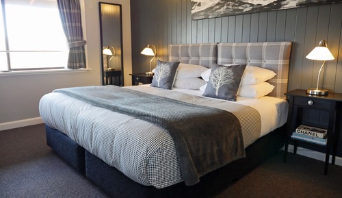 Superior Double Room, 1 King Bed, Lake View