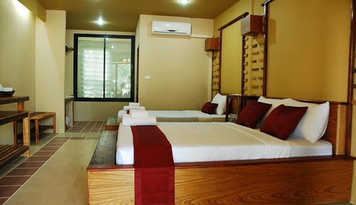 Boutique Suite ( Building )