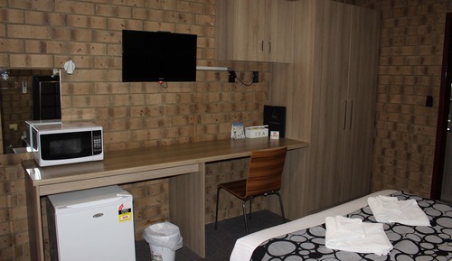 Basic Triple Room
