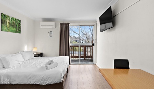 Budget King Room
