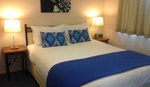 Two Bedroom Apartment with Spa Bath