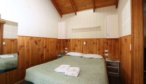 Standard Suite, 2 Bedrooms, Non Smoking, Kitchen (Homestead Room only)