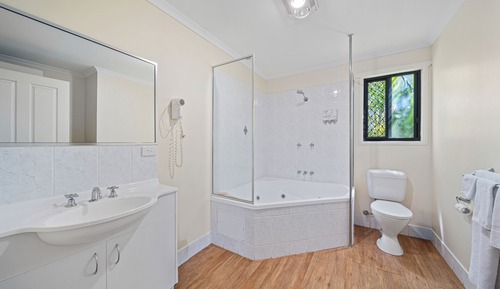 Executive Apartment, Multiple Beds, Jetted Tub
