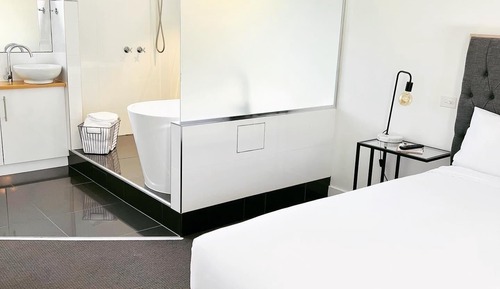 Deluxe Room, Non Smoking (Couples Deluxe Suite Wend)