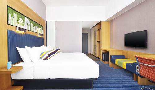 Room, 1 King Bed, Lake View
