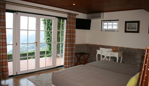 Standard Twin Room, River View