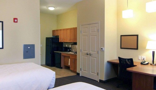 Suite, 2 Queen Beds, Accessible, Non Smoking
