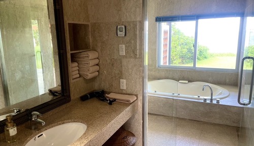 Ocean Front Suite