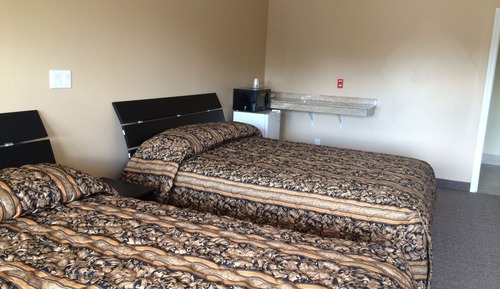 Classic Room, 2 Queen Beds, Non Smoking