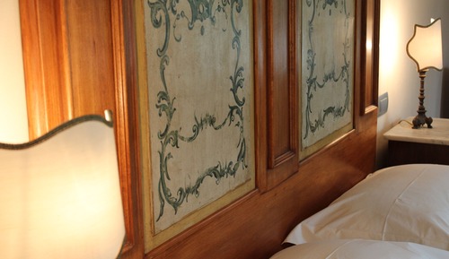 Suite, Balcony