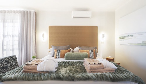 Double or Twin Room (3)