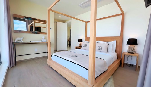 801:Grand Apartment, 1 Queen Bed, Sea View