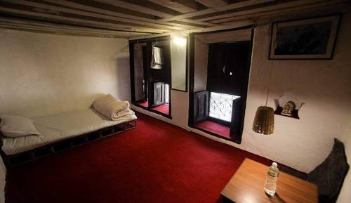 Classic Single Room