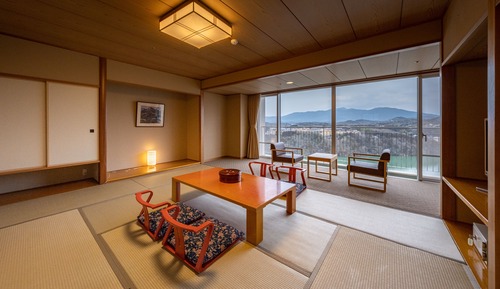 Traditional Room (No Bath/No Shower), Non Smoking (47m²)