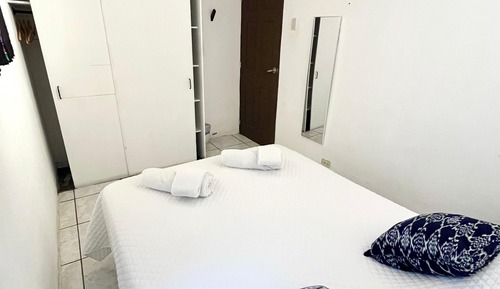 Basic Room, 1 Double Bed, Shared Bathroom (ELA 3)