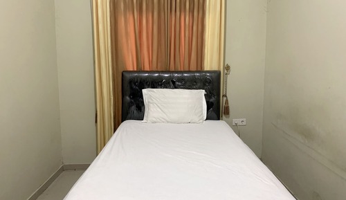 Basic Single Room