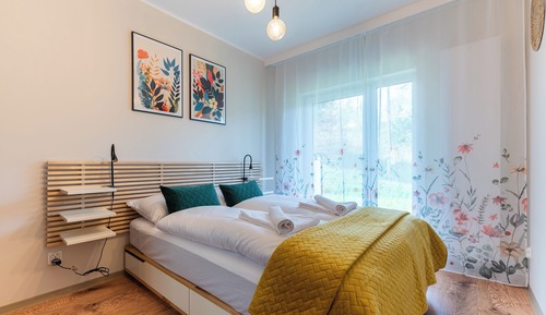 Apartment (3 C)