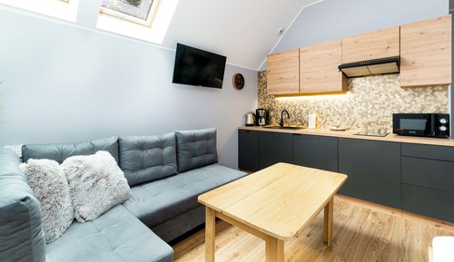 Studio Suite (18 C)