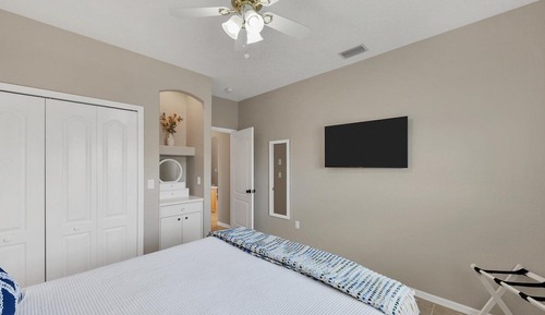House, Multiple Beds, Pool Access (BJC1417)