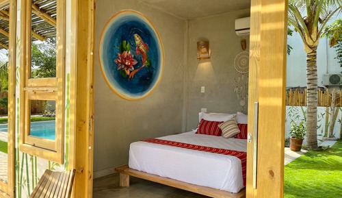 Design Room, Pool View, Beachside
