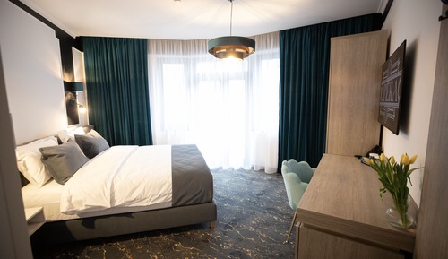 Deluxe Room, 1 Queen Bed