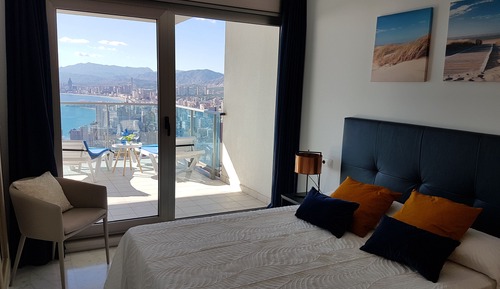 Panoramic Apartment, 2 Bedrooms, Terrace, Sea View