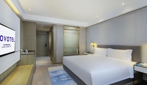 Superior Room, 1 King Bed