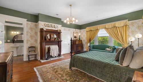 Luxury Room