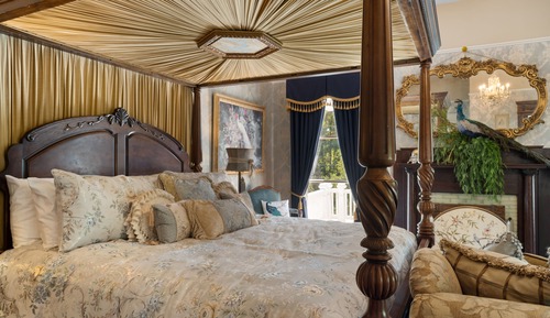 Deluxe Room, 1 King Bed