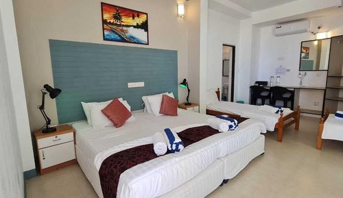 Deluxe family room