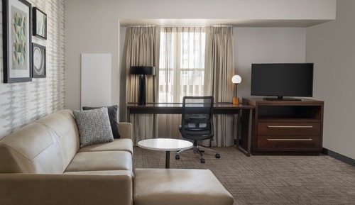 Suite, 1 King Bed with Sofa bed, Non Smoking, Corner