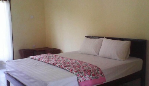 Business Apartment, 1 Queen Bed, Accessible, Garden View