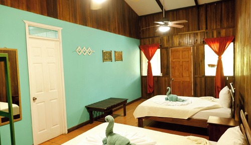 Basic Double or Twin Room, 2 Queen Beds