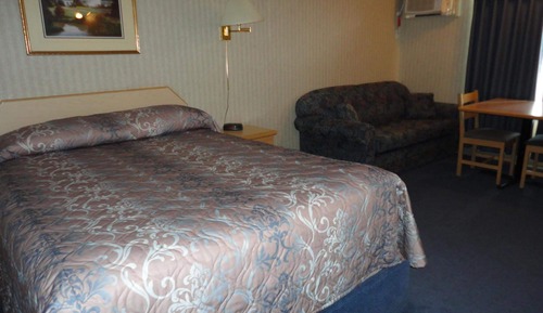 Executive Room, 1 Queen Bed (C Building - Ground Level)