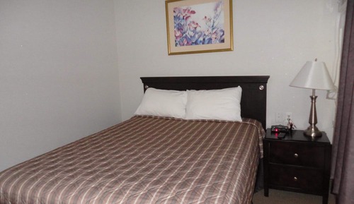 Suite, 2 Queen Beds, Kitchen (D Building - Ground Level)