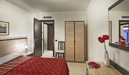 Apartment, 2 Bedrooms, Accessible