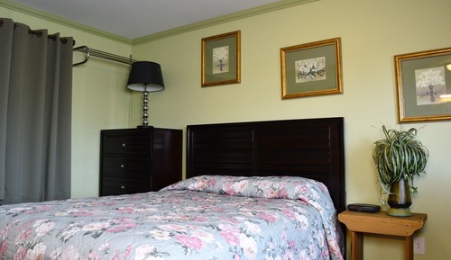Queen Room