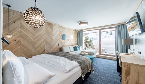Livestyle-Suite over the Top
